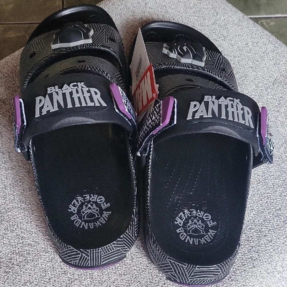 CROCS Marvel Wacanda Forever Black and Gray Sandals Black Panther  Size 13